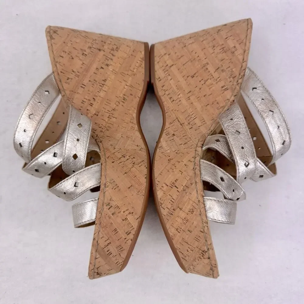 EUC Born Cork Wedges Sandals Leather Pewter size 12 4.5” Heels Strappy